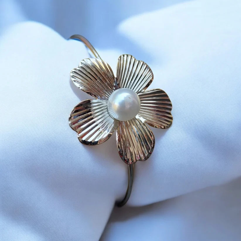 Trendy Six: Earrings, Bracelets & Pendants Combo