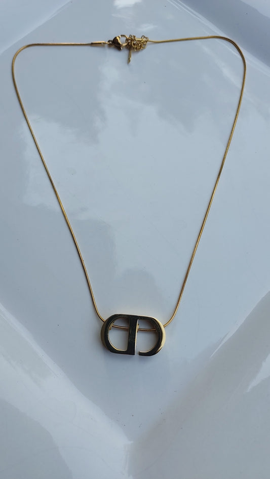 Ornafy Elegant Gold Plated Horizontal Round Pendant