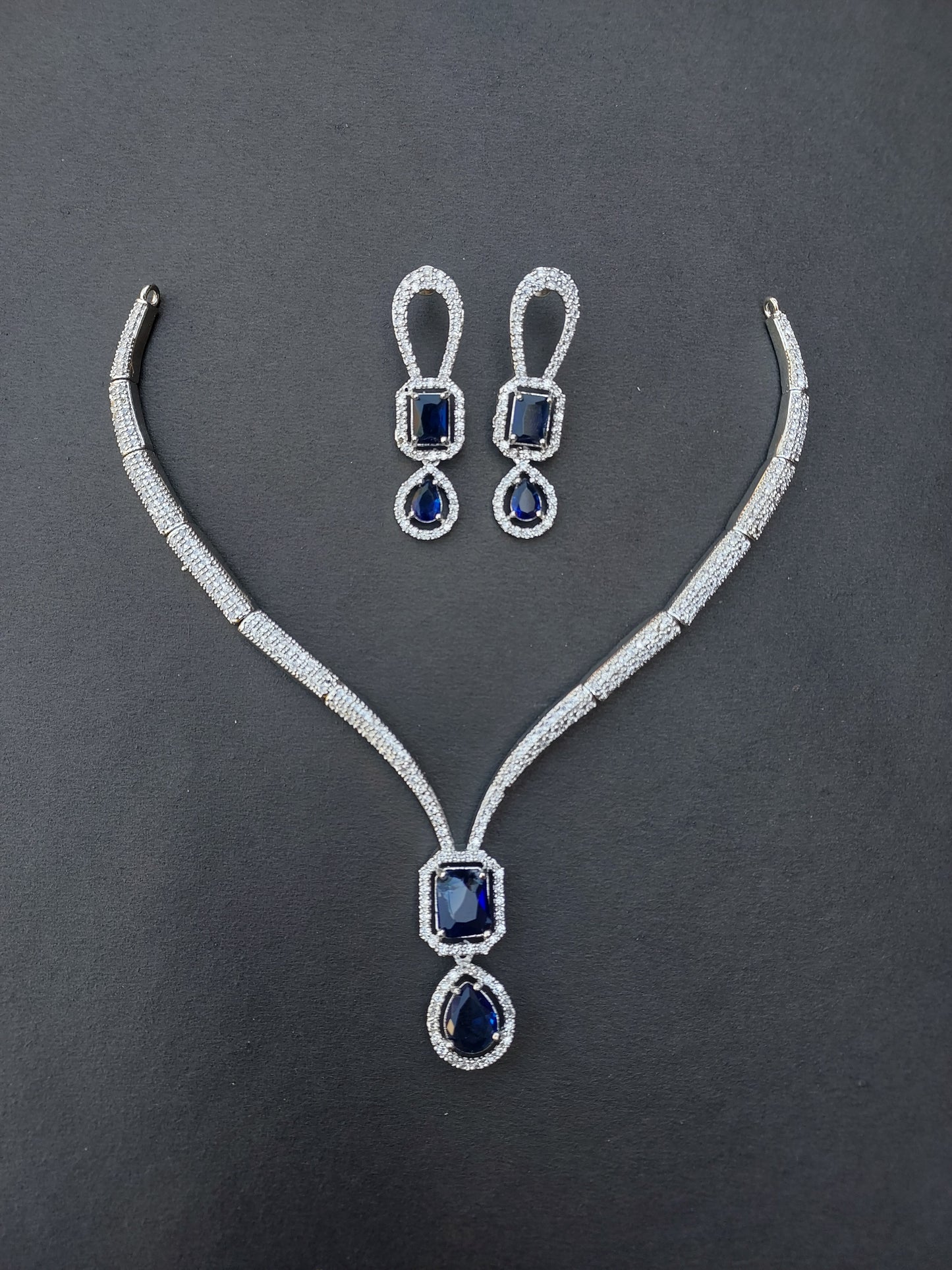 Ornafy Stunning Silver Pendant Set - A Touch of Glam with Dark Blue Stone