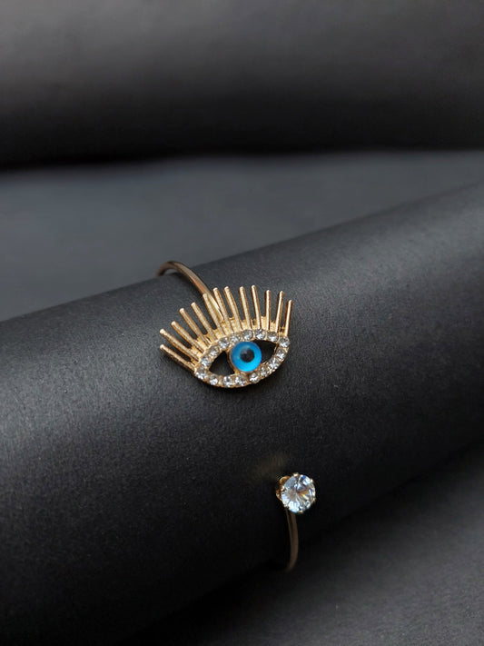 Ornafy Eye-Shaped Bracelet with Protective Evil Eye Design