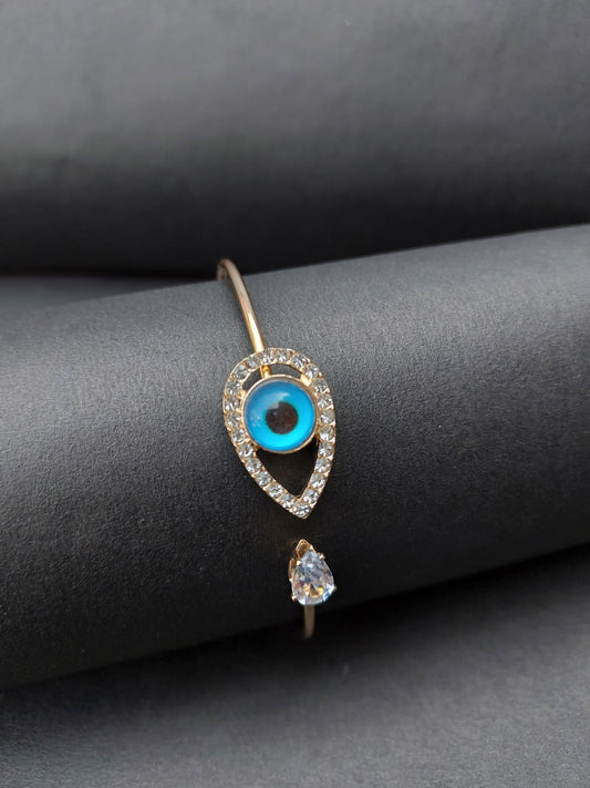 Ornafy Whimsical Leaf Bracelet Featuring Evil Eye and Eye-Catching Studs