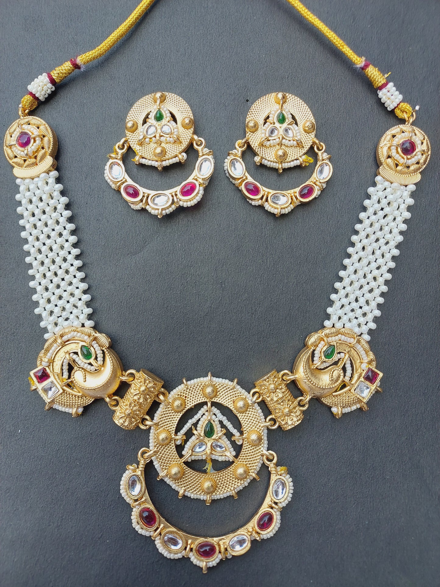 Ornafy Regal Golden Kundan Necklace with a Dazzling Pearl Chain