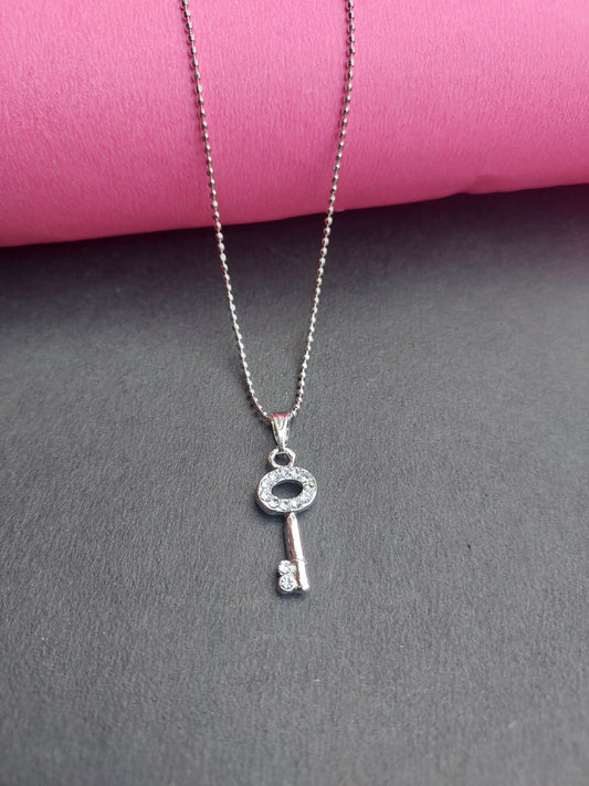 sterling silver key necklace,sterling silver key pendant,silver key pendant,silver key pendant necklace