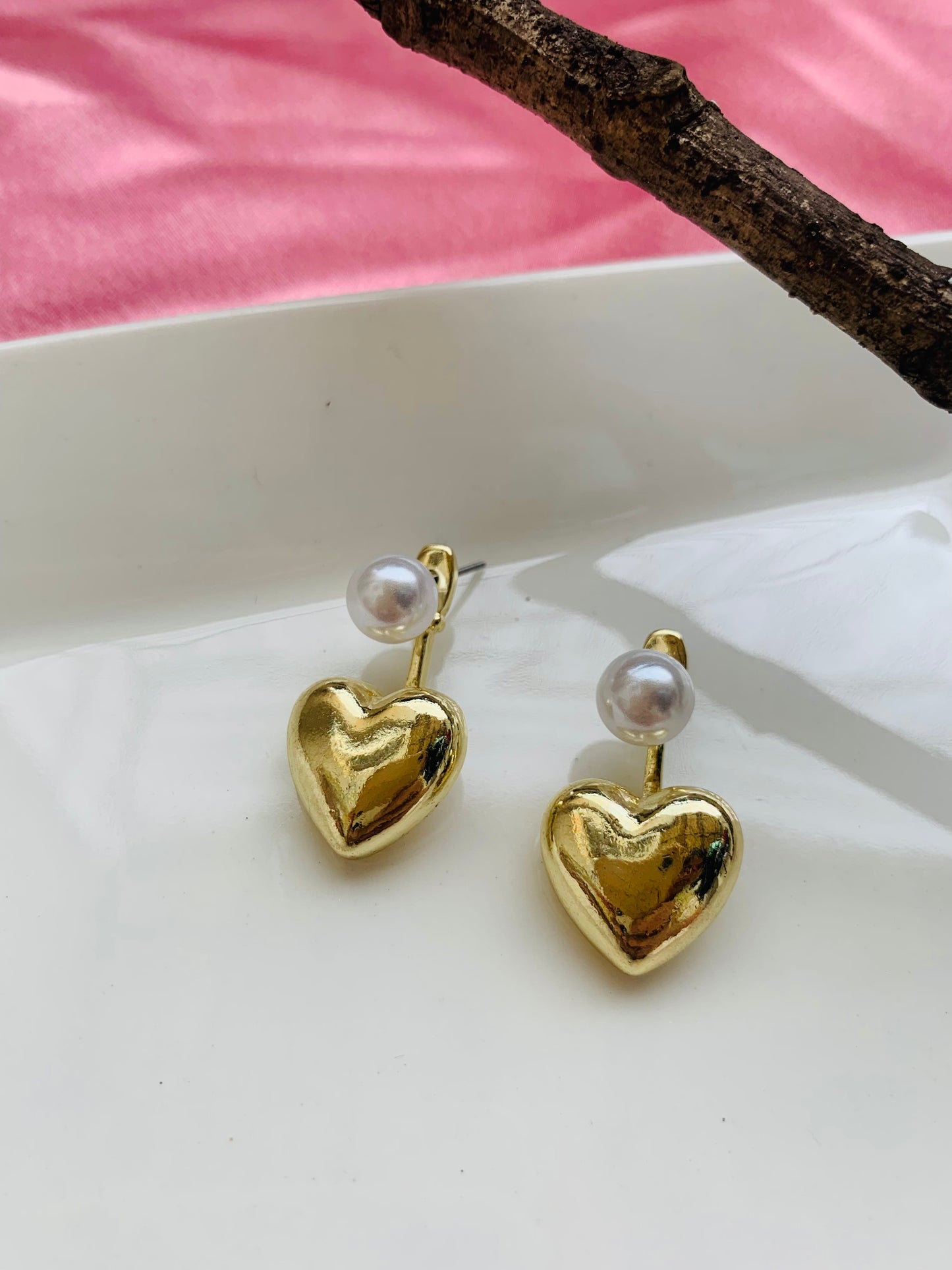 Ornafy Pearl Solid Heart Earrings