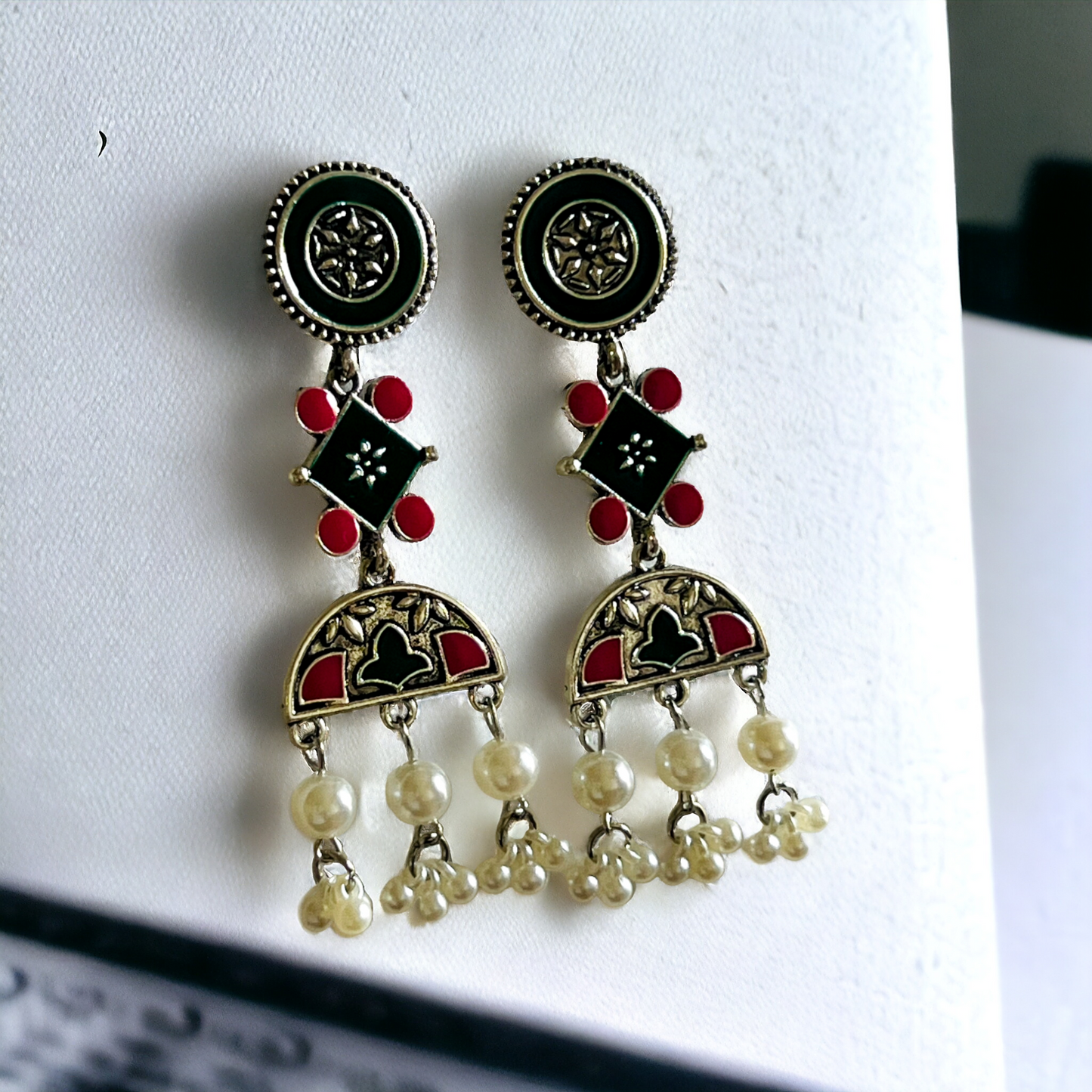 Ornafy Silver Plated Geometric Shaped Enamel Artwork With Pearl Fashion Antique Earring