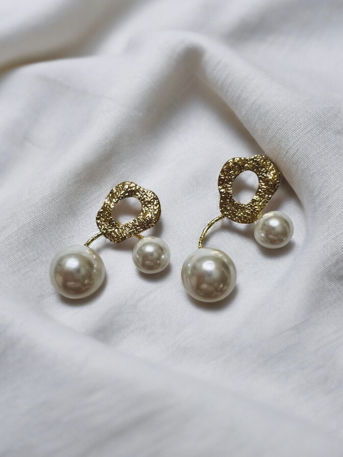 Ornafy Sophistication Meets Professionalism Golden Pearl Earrings for the Western wear