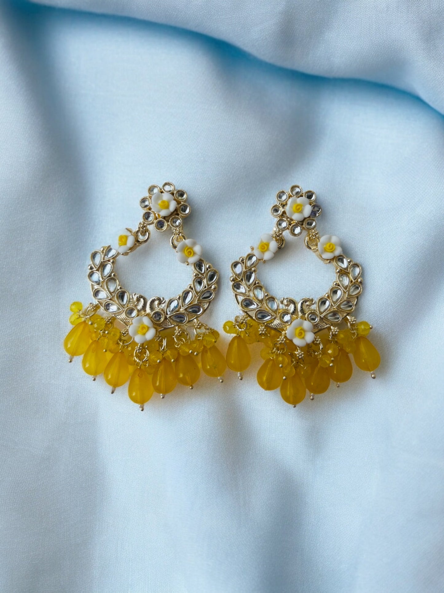 Ornafy Yellow Bliss Pearls and Diamonds with Floral Details Earring