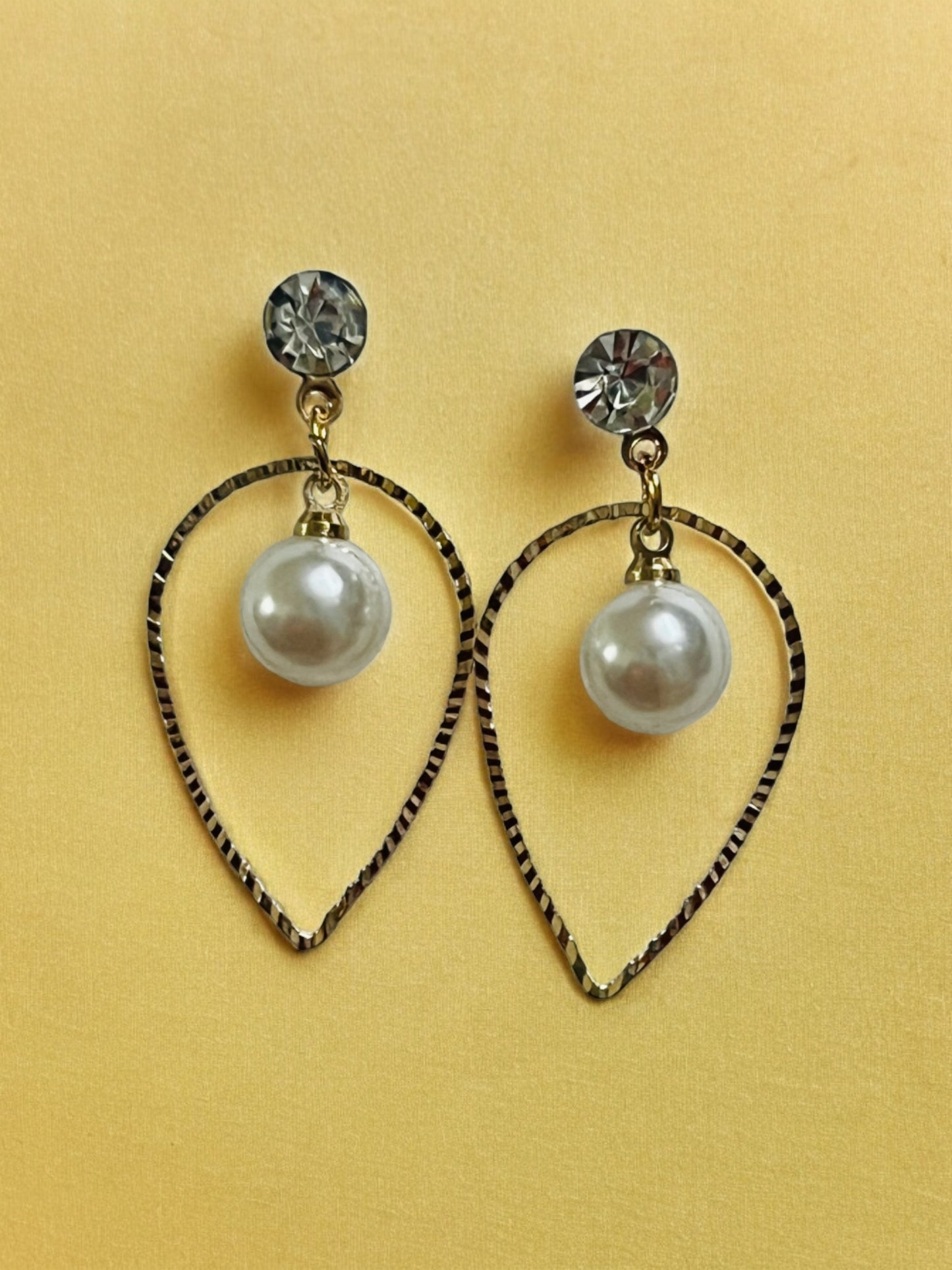 Ornafy Delicate Hanging Leaf with Pearl Earrings