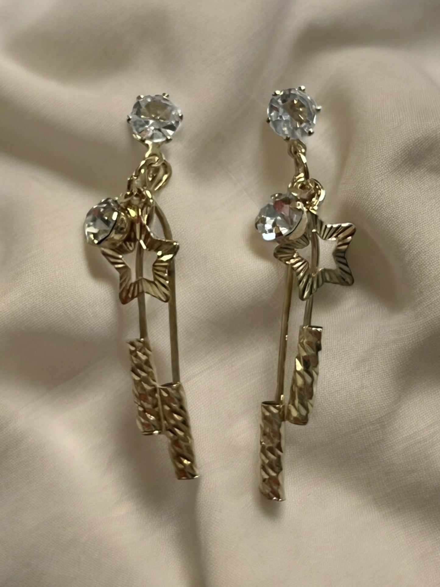 Ornafy Delicate Golden Earrings with Small Star and Hanging Diamond