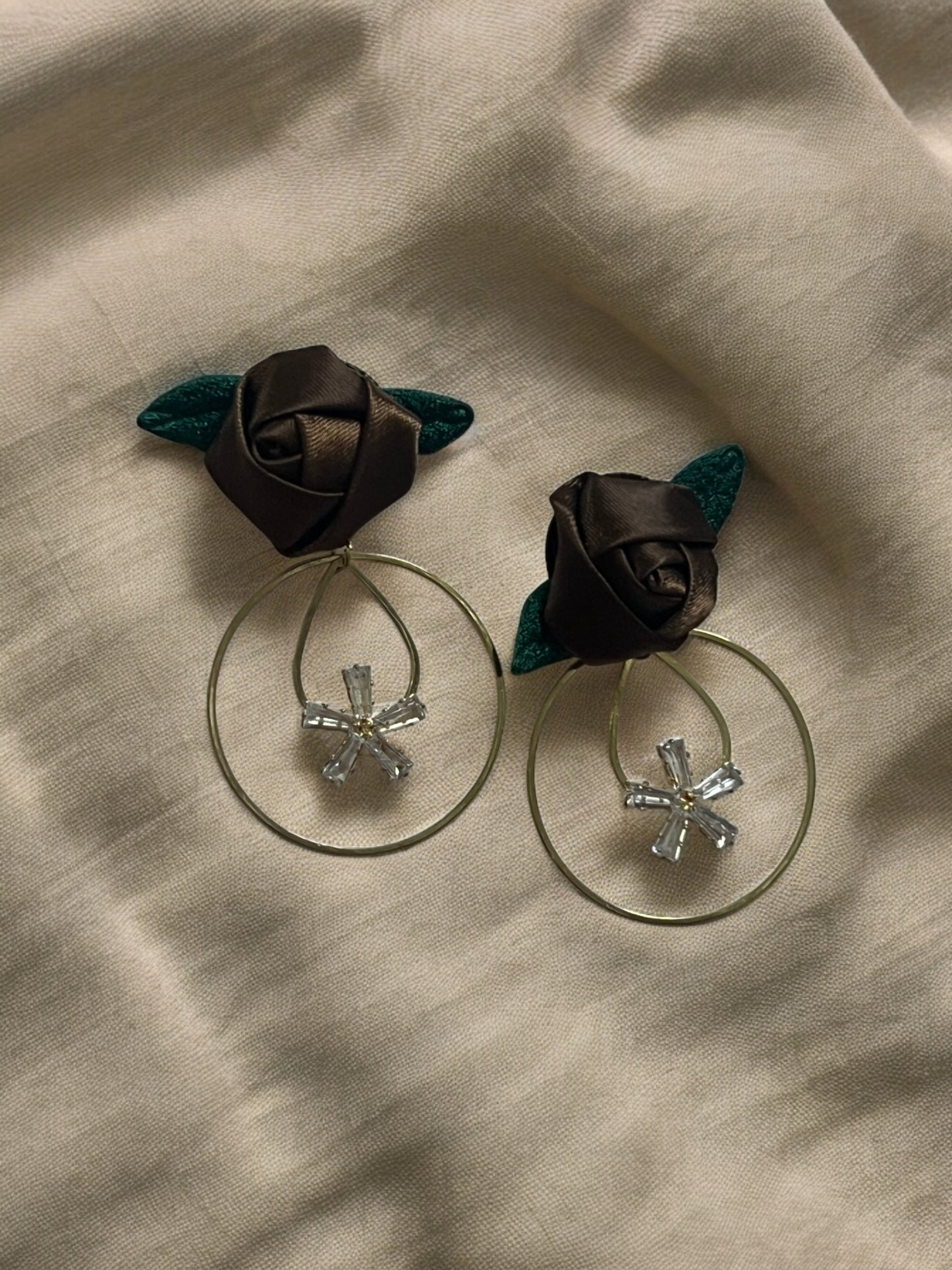 Ornafy Dark Brown Saturn Rose with Green Leaf and Hanging Diamond Earrings