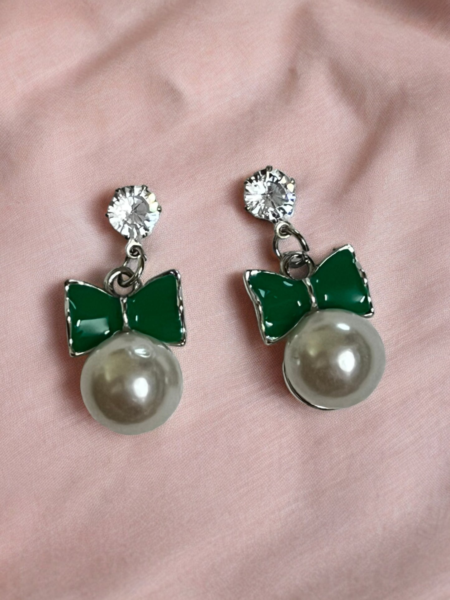 Ornafy Pearl Pendant Green Bow, Dazzling Diamond